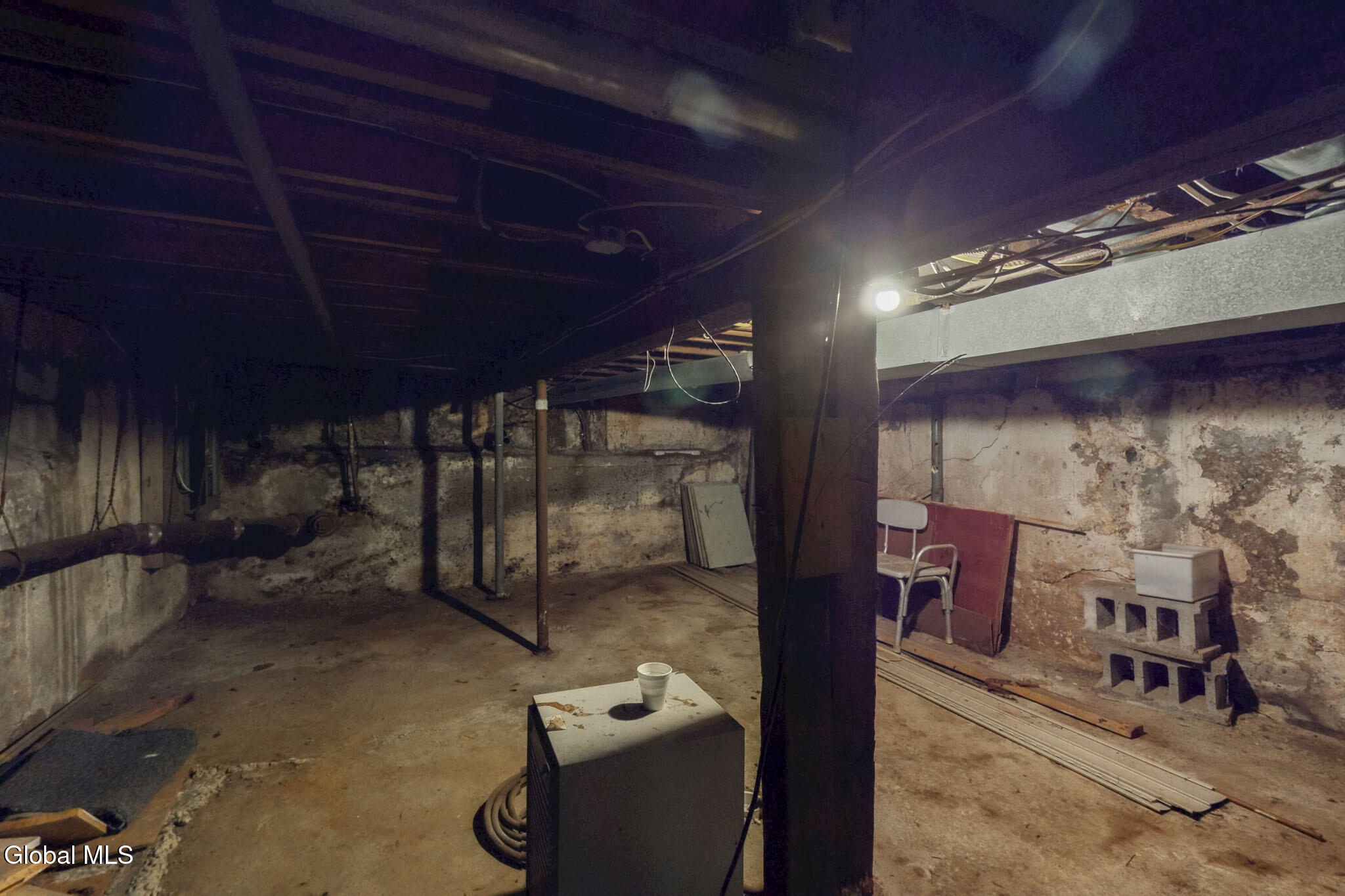 1564 Becker Street Schenectady, NY 12304 - Photo 18 of 22 NON LOGO-17