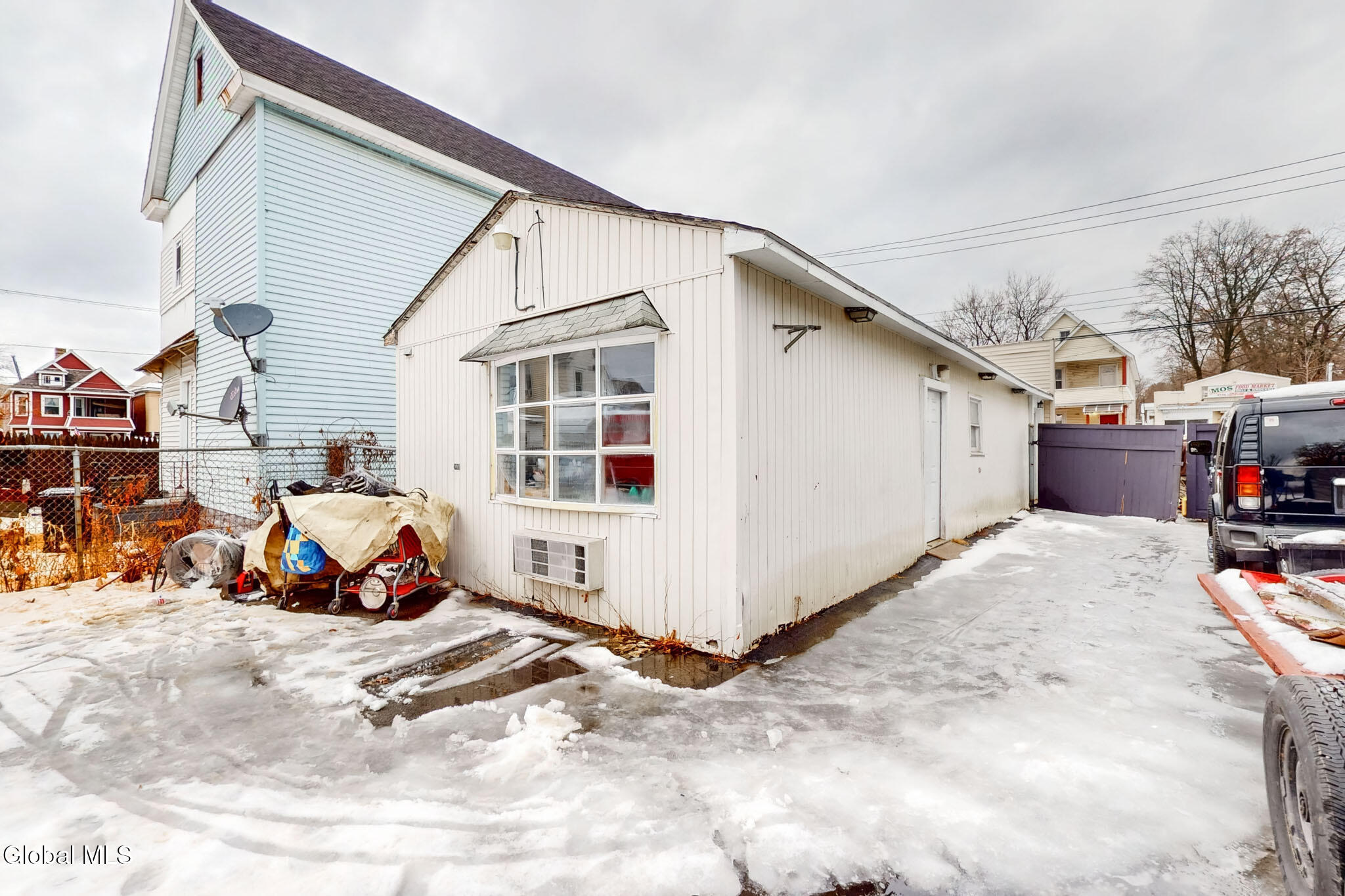 1564 Becker Street Schenectady, NY 12304 - Photo 20 of 22 NON LOGO-20