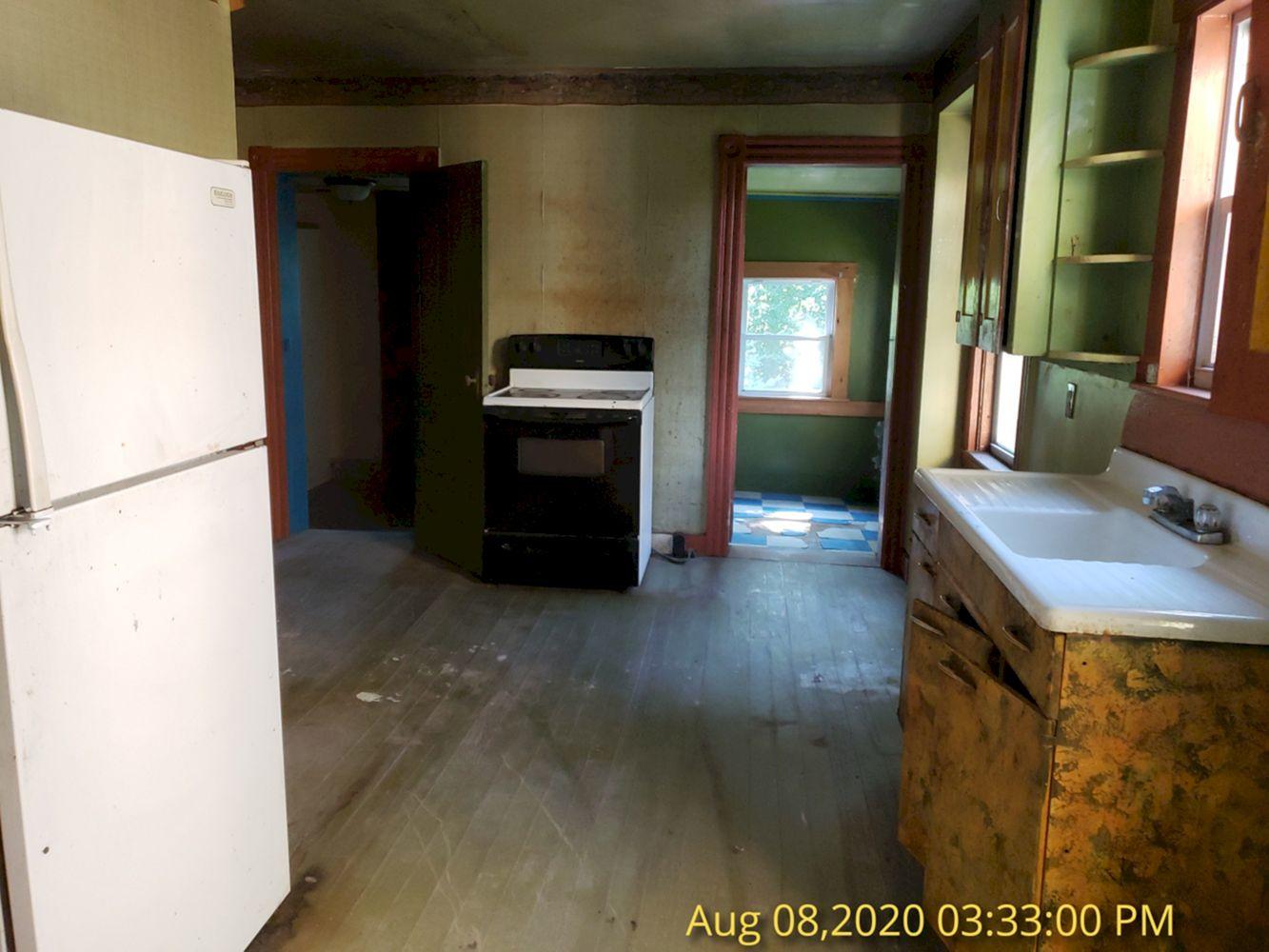 1367 Main Street Clinton, ME 04927 - Photo 3 of 15 3