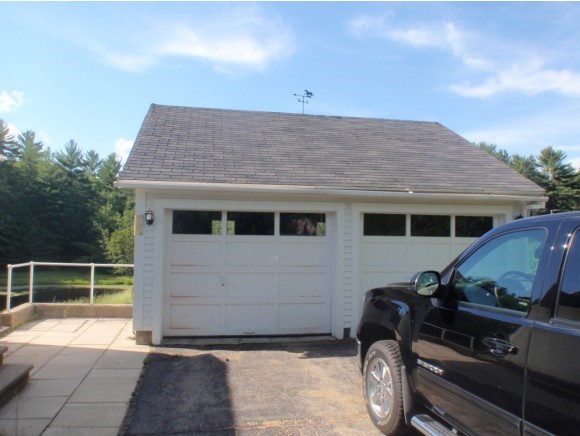 376 Dover Road Chichester, NH 03258 - Photo 3 of 20