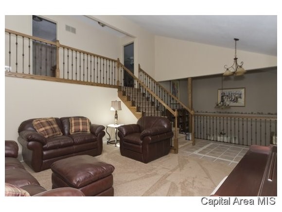 103 Bellerive Road Springfield, IL 62704 - Photo 4 of 19