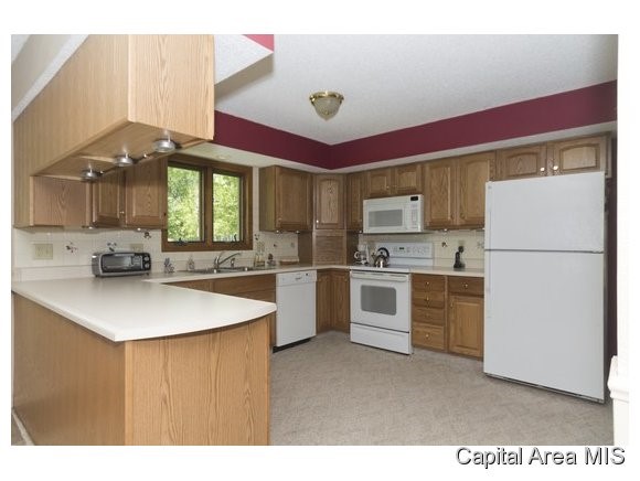 103 Bellerive Road Springfield, IL 62704 - Photo 5 of 19