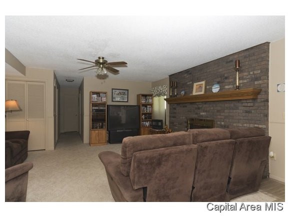 103 Bellerive Road Springfield, IL 62704 - Photo 9 of 19