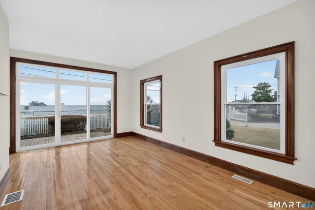 $10,000 | 82 Limewood Avenue, Branford, CT 06405