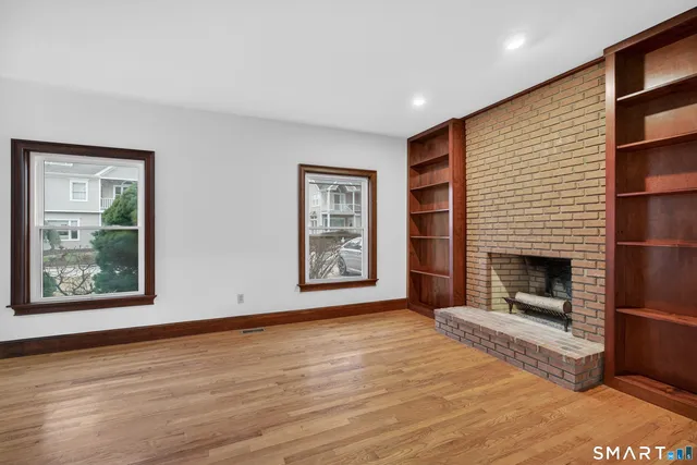 $10,000 | 82 Limewood Avenue, Branford, CT 06405