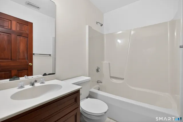 $10,000 | 82 Limewood Avenue, Branford, CT 06405