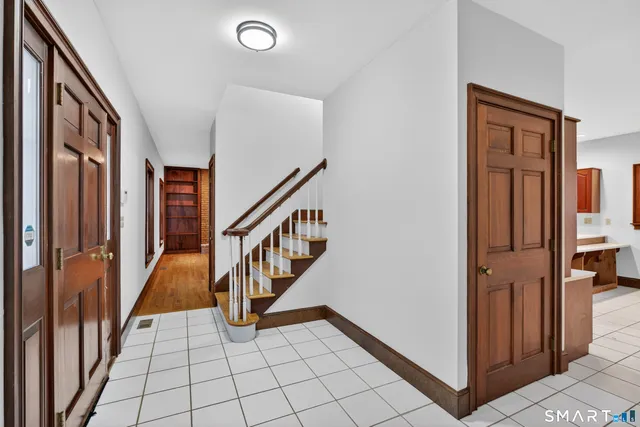 $10,000 | 82 Limewood Avenue, Branford, CT 06405