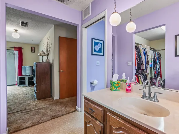 $719,000 | 17 South Bay Shore Drive, Eastpoint, FL 32328
