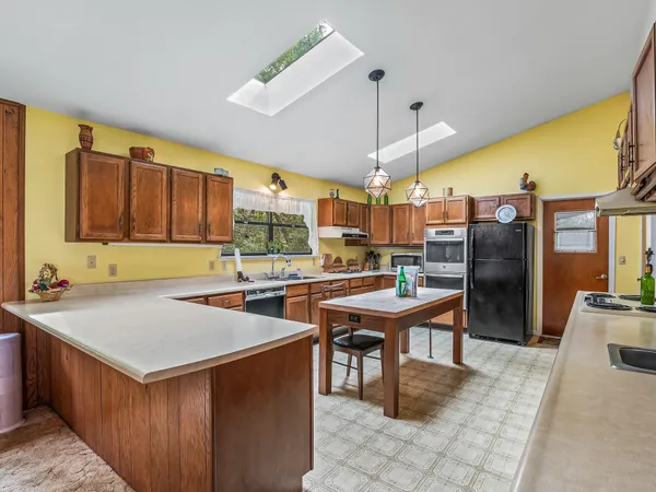 $719,000 | 17 South Bay Shore Drive, Eastpoint, FL 32328
