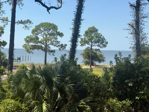 $719,000 | 17 South Bay Shore Drive, Eastpoint, FL 32328