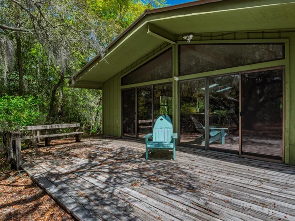 $719,000 | 17 South Bay Shore Drive, Eastpoint, FL 32328