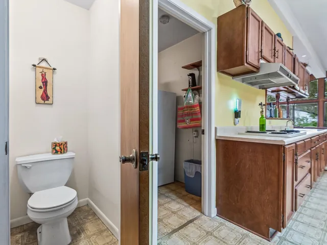 $719,000 | 17 South Bay Shore Drive, Eastpoint, FL 32328