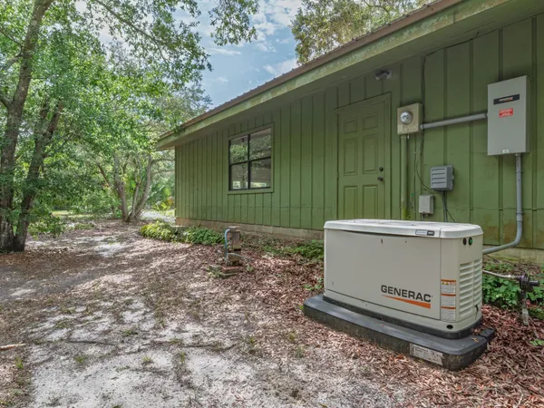 $719,000 | 17 South Bay Shore Drive, Eastpoint, FL 32328
