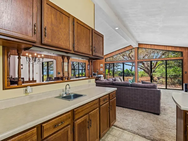 $719,000 | 17 South Bay Shore Drive, Eastpoint, FL 32328