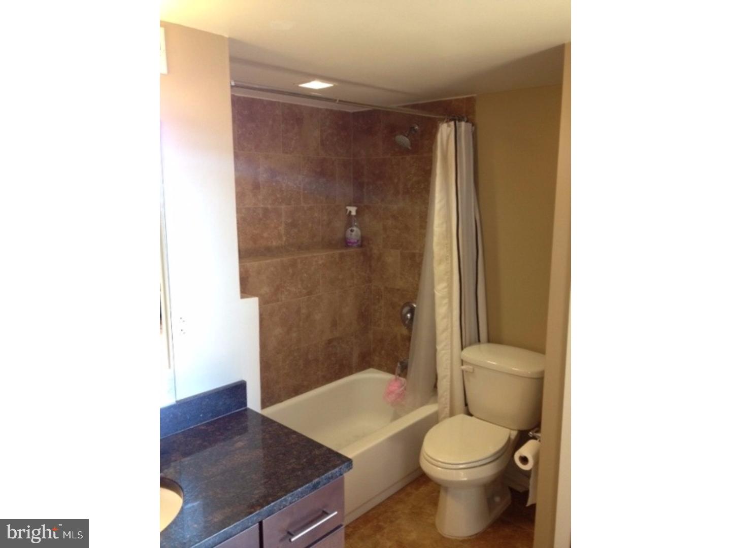 1201-15 Fitzwater Street, Unit 204 Philadelphia, PA 19147 - Photo 5 of 11