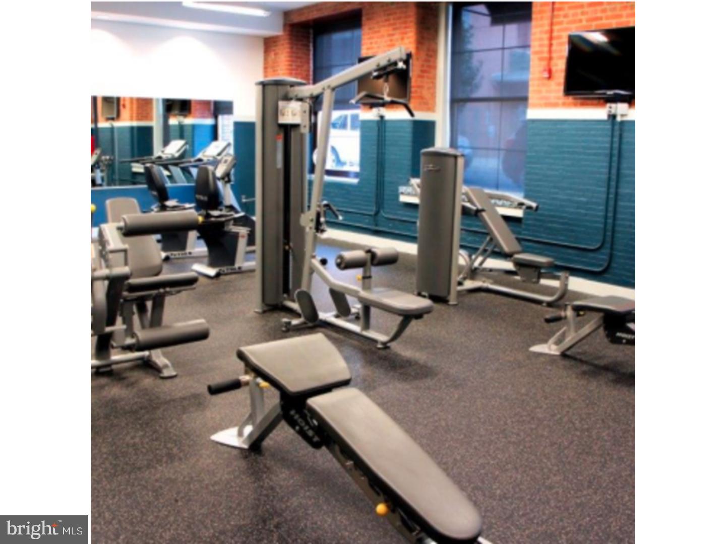 1201-15 Fitzwater Street, Unit 204 Philadelphia, PA 19147 - Photo 9 of 11