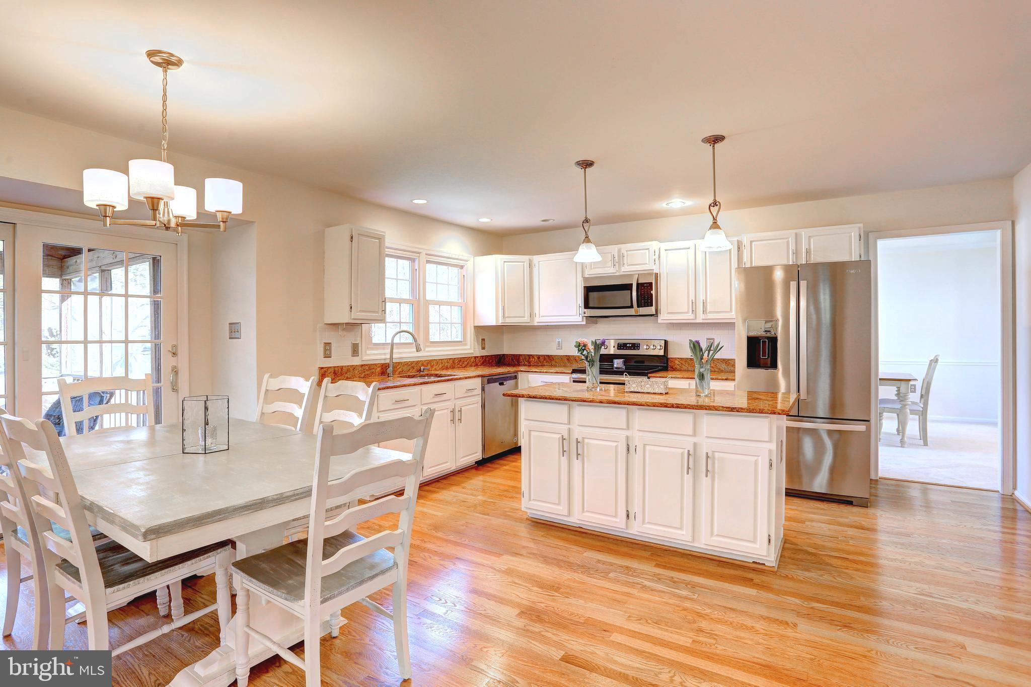 18 Franklin Tree Court Catonsville, MD 21228 - Photo 12 of 68