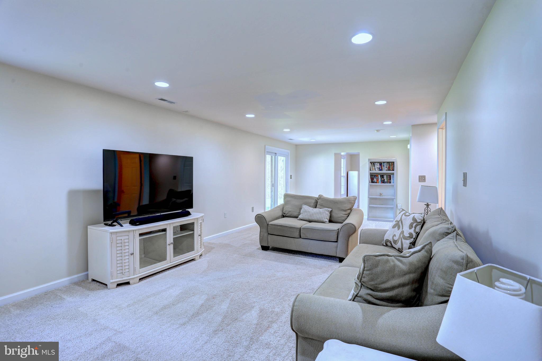 18 Franklin Tree Court Catonsville, MD 21228 - Photo 36 of 68