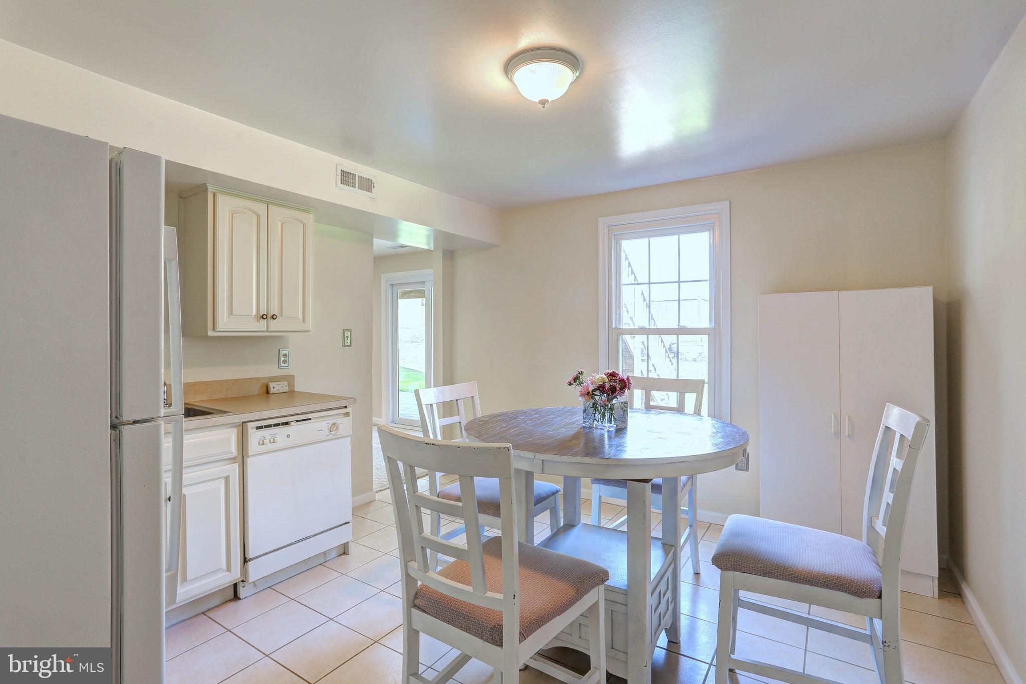 18 Franklin Tree Court Catonsville, MD 21228 - Photo 37 of 68