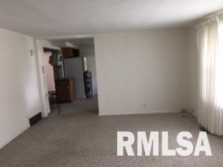 409 South Williams Street Colchester, IL 62326 - Photo 3 of 19 Gallery Image 3