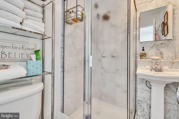 $1,995,000 | 672 Taskmaker Lane, Reedville, VA 22539