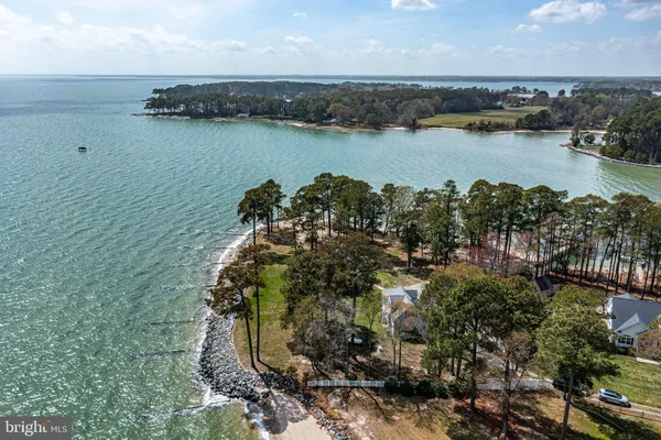$1,995,000 | 672 Taskmaker Lane, Reedville, VA 22539