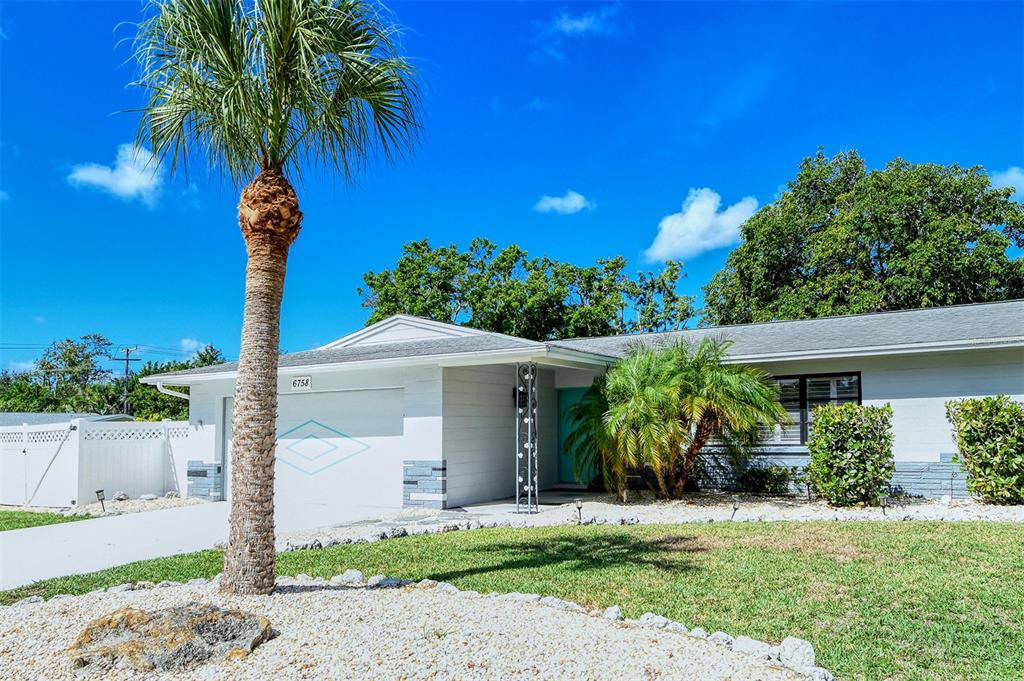6758 South Lockwood Ridge Road Sarasota, FL 34231 - Photo 46 of 85