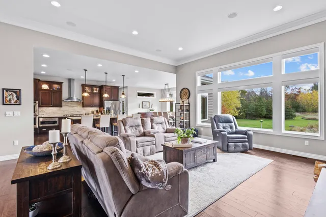 $1,699,900 | 5343 Sundust Court, De Pere, WI 54115