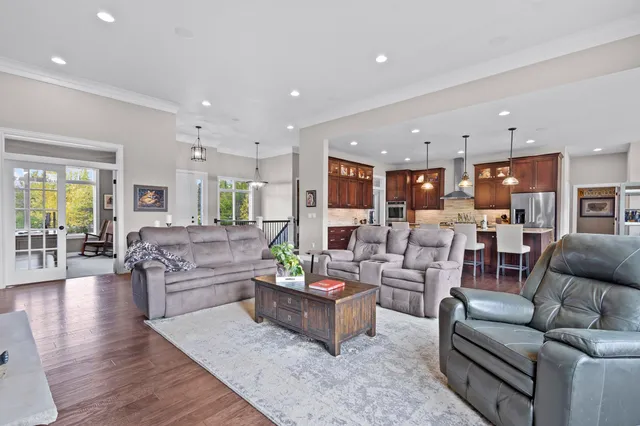 $1,699,900 | 5343 Sundust Court, De Pere, WI 54115