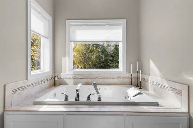 $1,699,900 | 5343 Sundust Court, De Pere, WI 54115