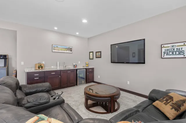 $1,699,900 | 5343 Sundust Court, De Pere, WI 54115