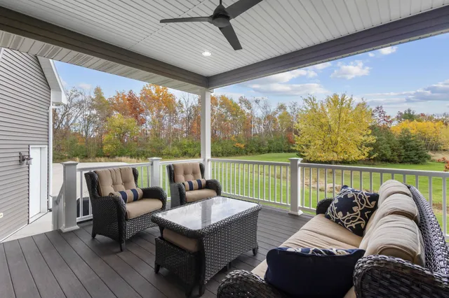 $1,699,900 | 5343 Sundust Court, De Pere, WI 54115