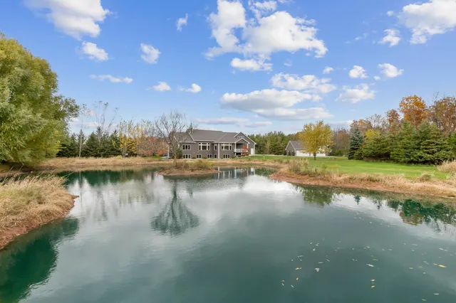 $1,699,900 | 5343 Sundust Court, De Pere, WI 54115