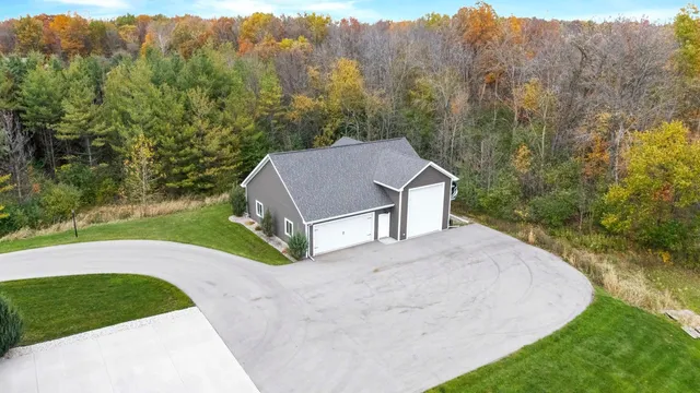$1,699,900 | 5343 Sundust Court, De Pere, WI 54115