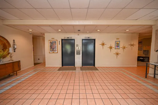 $98,500 | 2277 Union Avenue, Unit 408, Memphis, TN 38104