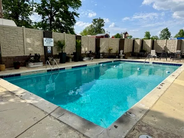 $98,500 | 2277 Union Avenue, Unit 408, Memphis, TN 38104