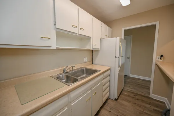 $98,500 | 2277 Union Avenue, Unit 408, Memphis, TN 38104