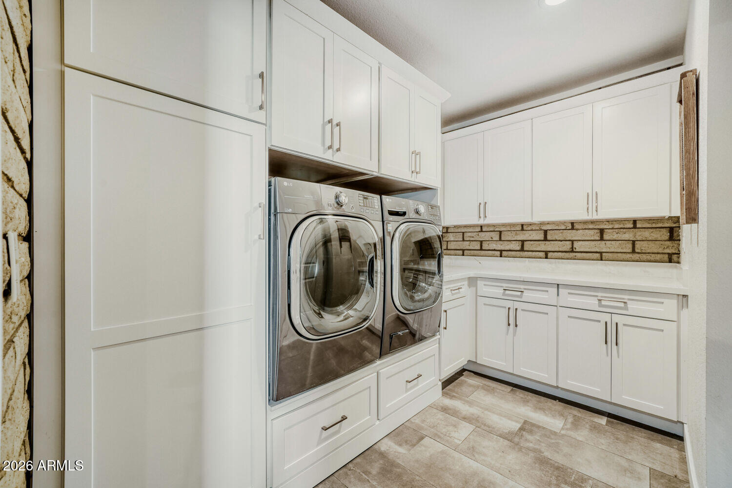 10226 East Iris Road Mesa, AZ 85207 - Photo 21 of 53 Laundry Room