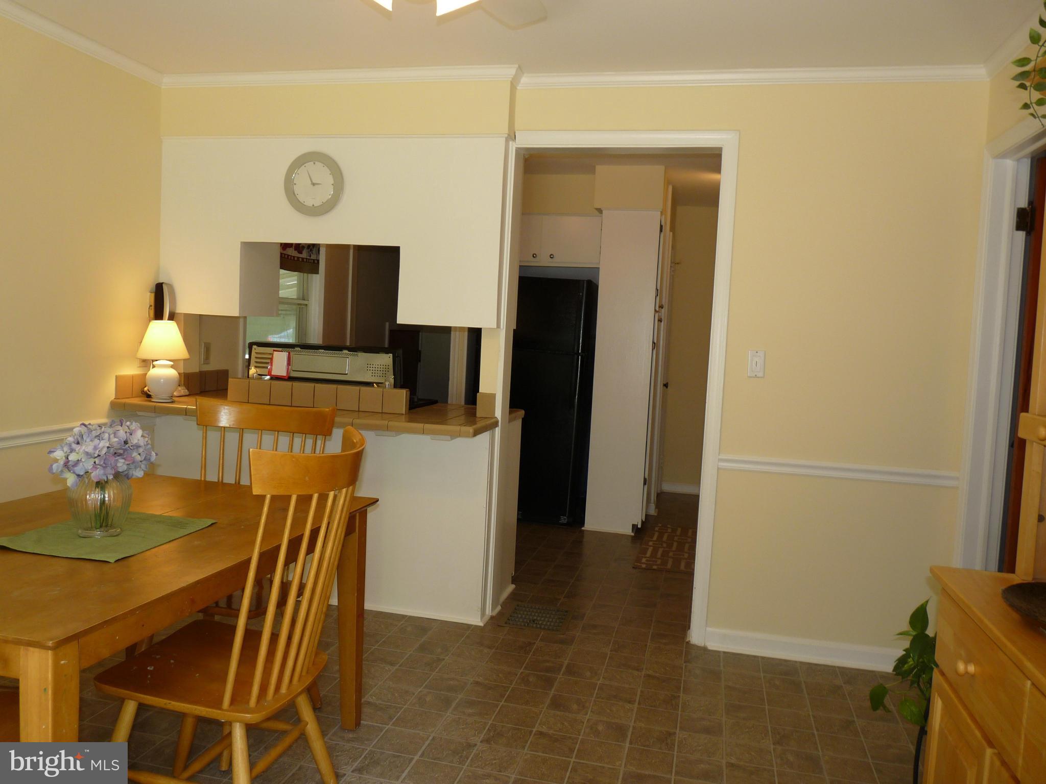 4404 Garrett Park Road Silver Spring, MD 20906 - Photo 14 of 28 Kitchen