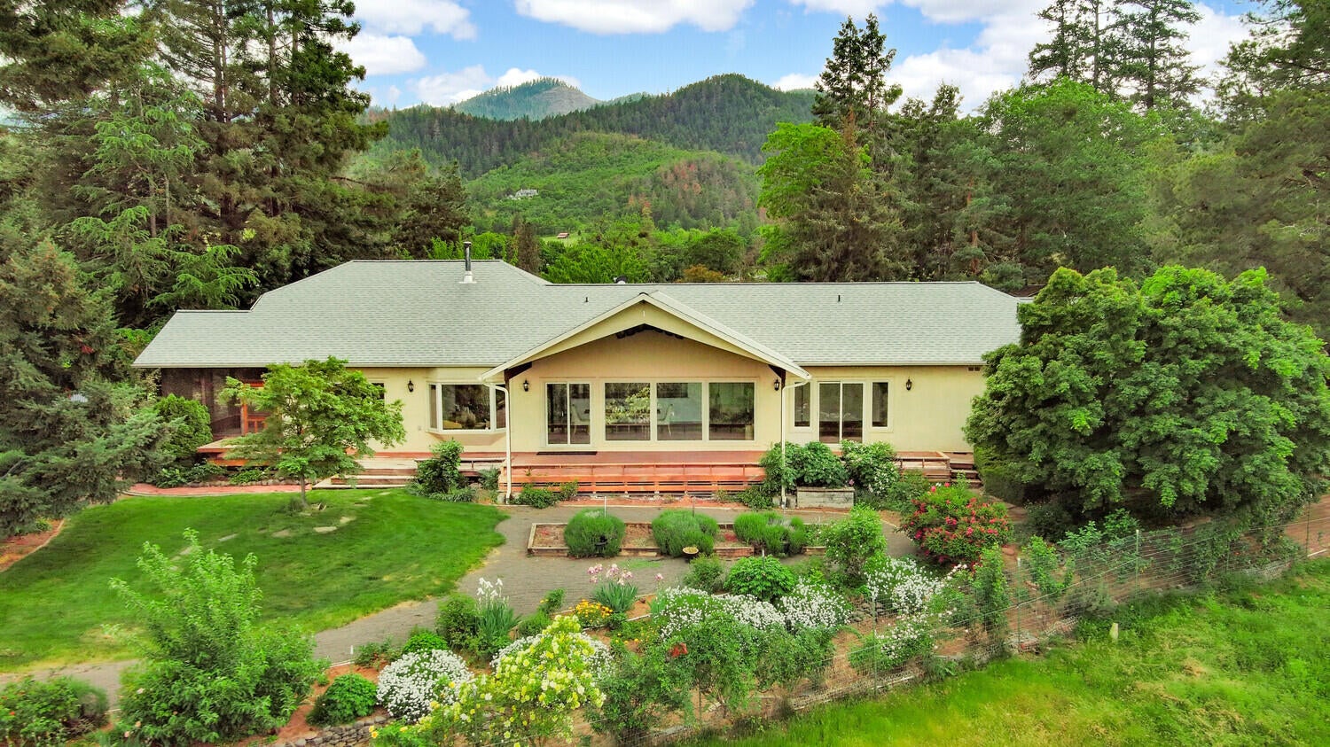 1340 Anderson Creek Road Talent, OR 97540 - Photo 2 of 66 46_ACR3_46_mls