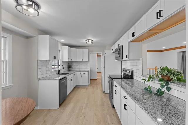 $340,000 | 17504 East R D Mize Road, Independence, MO 64057