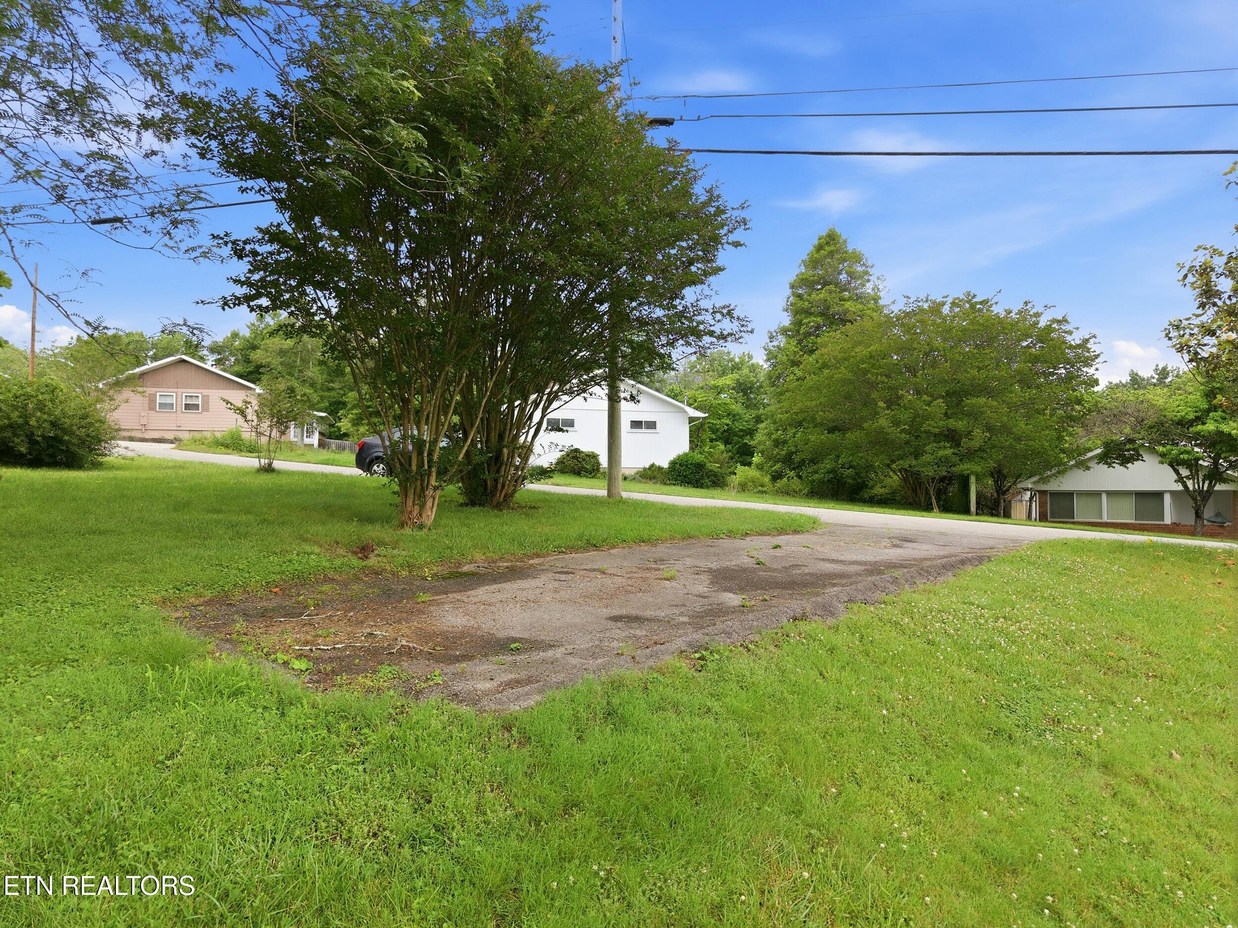 100 Ulysses Lane Oak Ridge, TN 37830 - Photo 30 of 37 8_100_ulysses_ln_0008