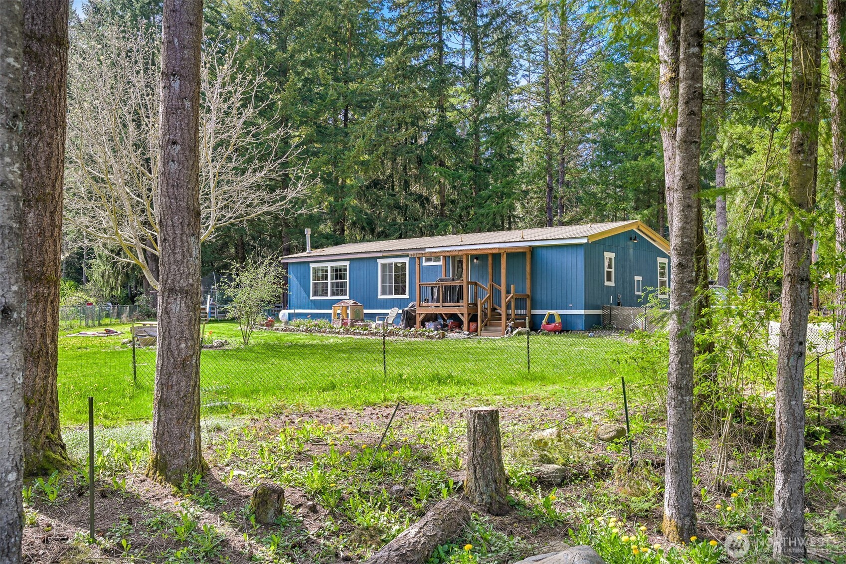 8118 Pony Express Way Maple Falls, WA 98266 - Photo 33 of 40