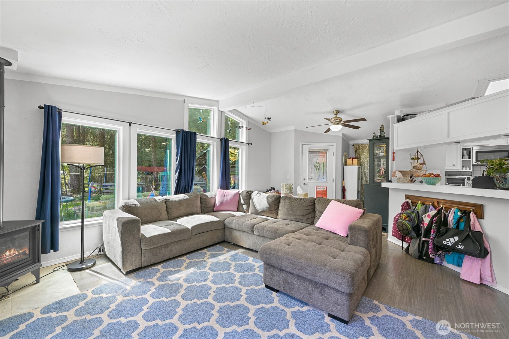 8118 Pony Express Way Maple Falls, WA 98266 - Photo 4 of 40