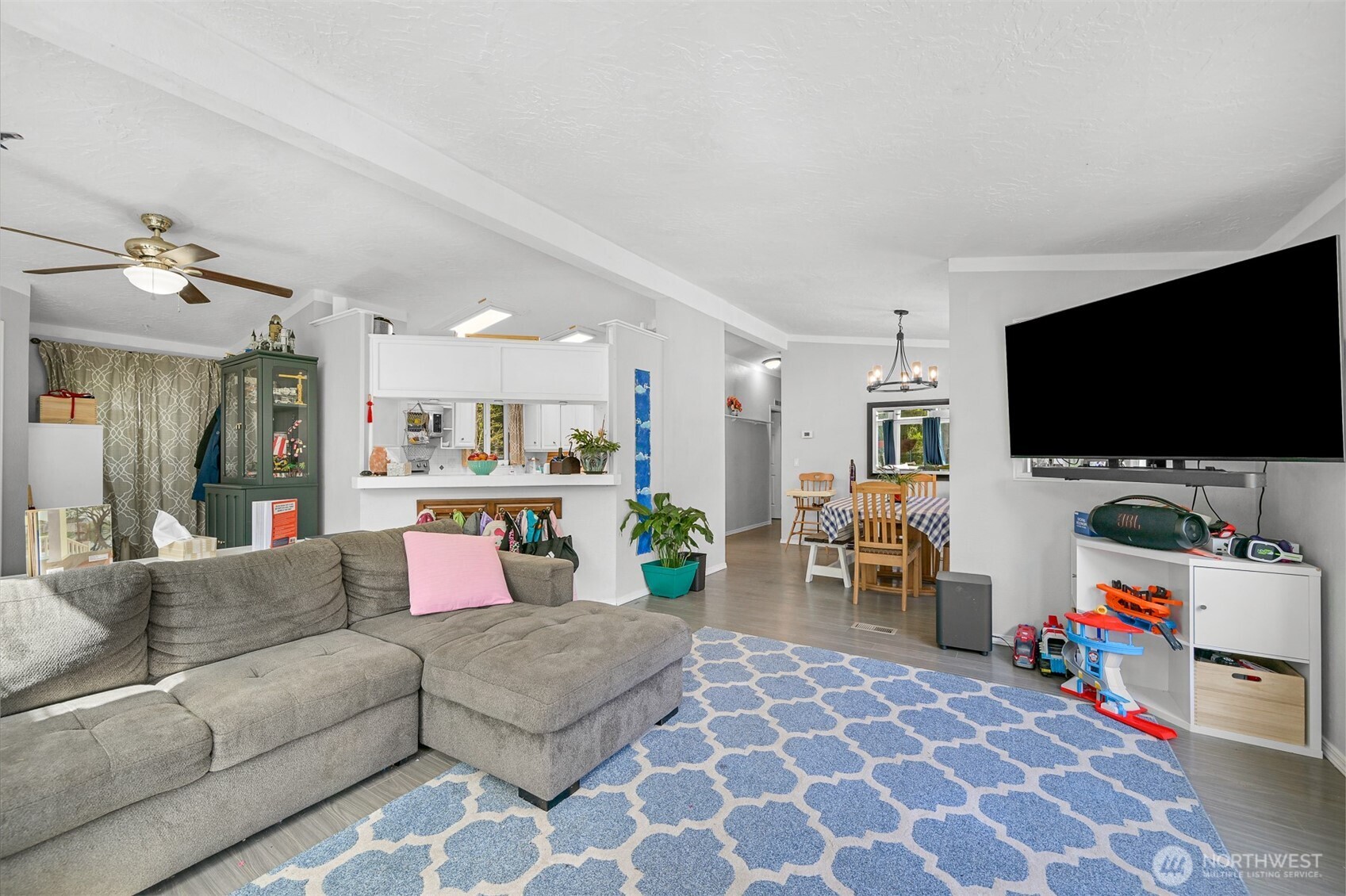 8118 Pony Express Way Maple Falls, WA 98266 - Photo 6 of 40