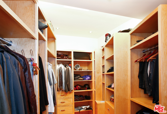 8735 Dorrington Avenue West Hollywood, CA 90048 - Photo 14 of 18