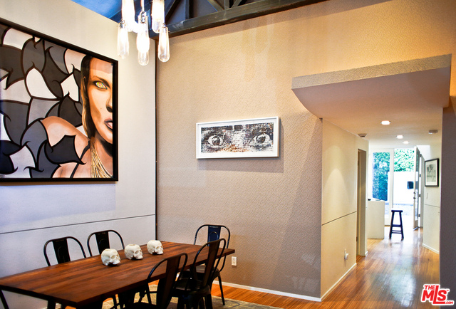 8735 Dorrington Avenue West Hollywood, CA 90048 - Photo 8 of 18