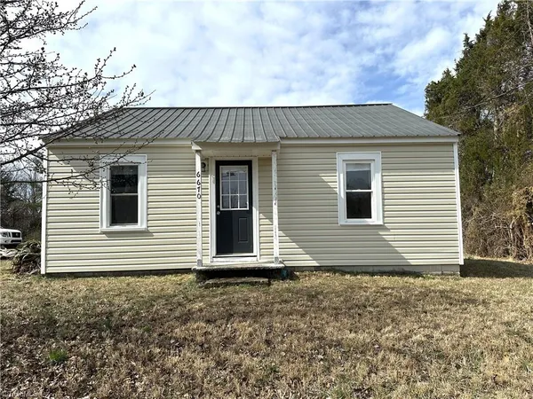 $1,250 | 6670 Walnut Cove Road, Walkertown, NC 27051