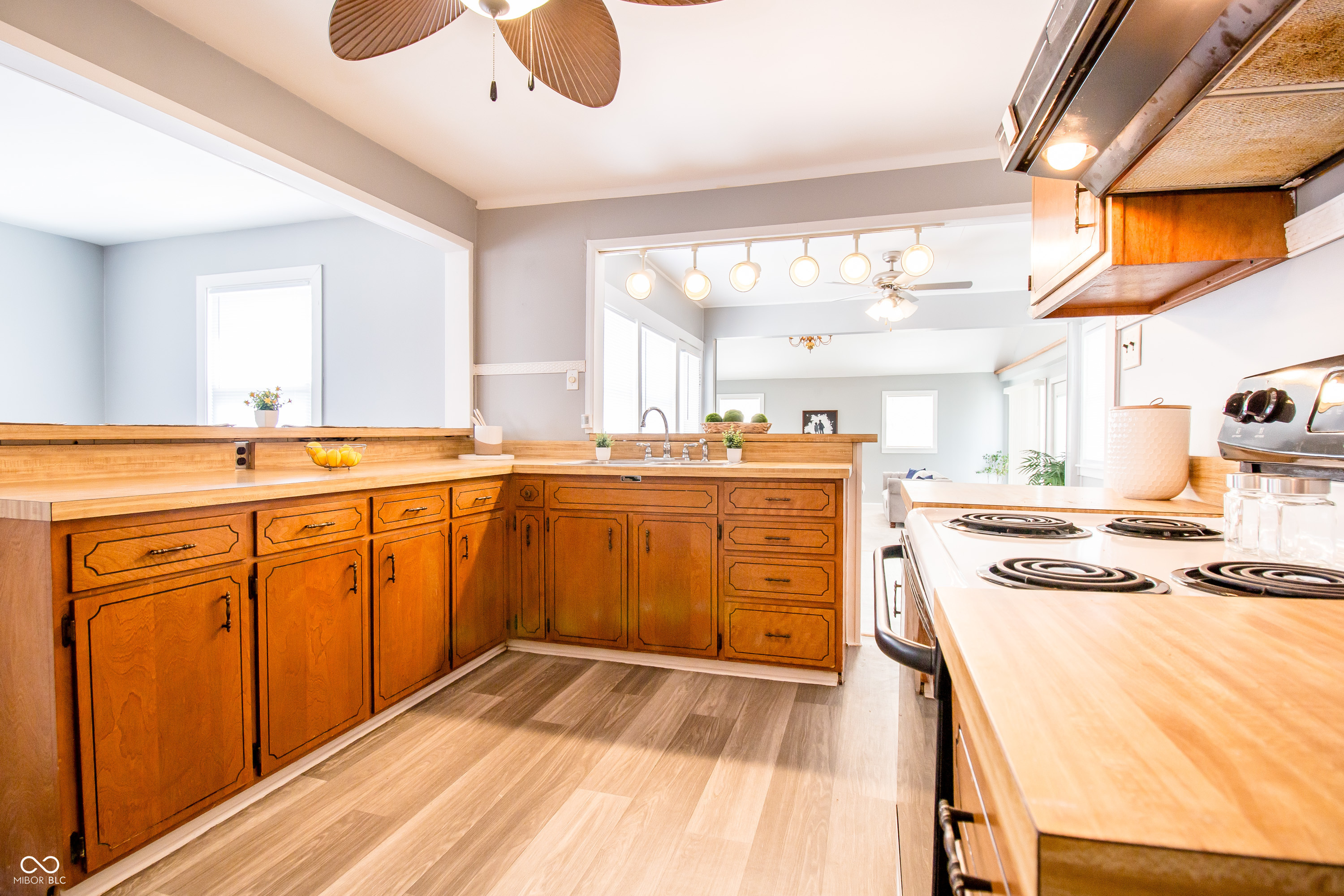 1607 25th Street Columbus, IN 47201 - Photo 11 of 29