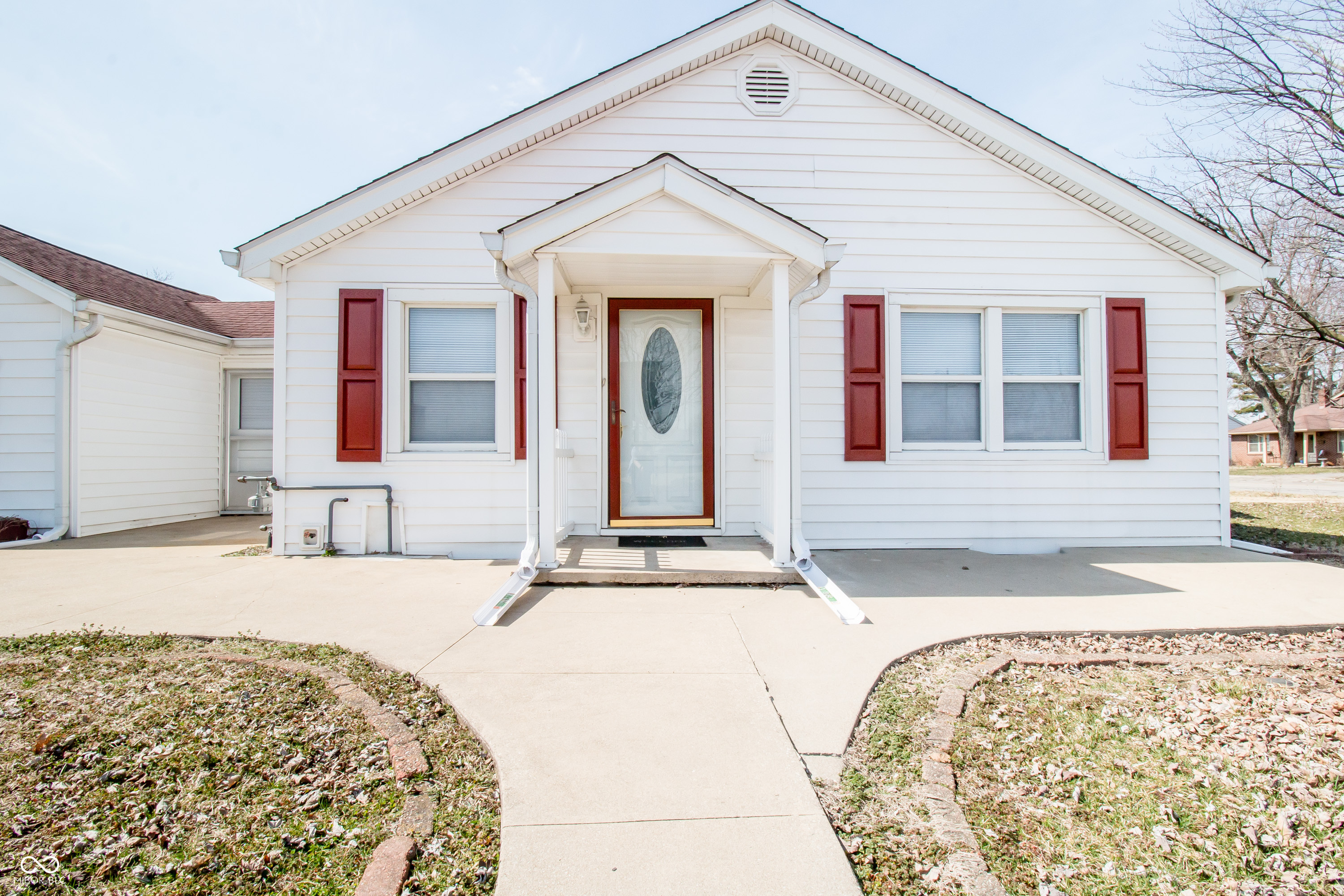 1607 25th Street Columbus, IN 47201 - Photo 3 of 29
